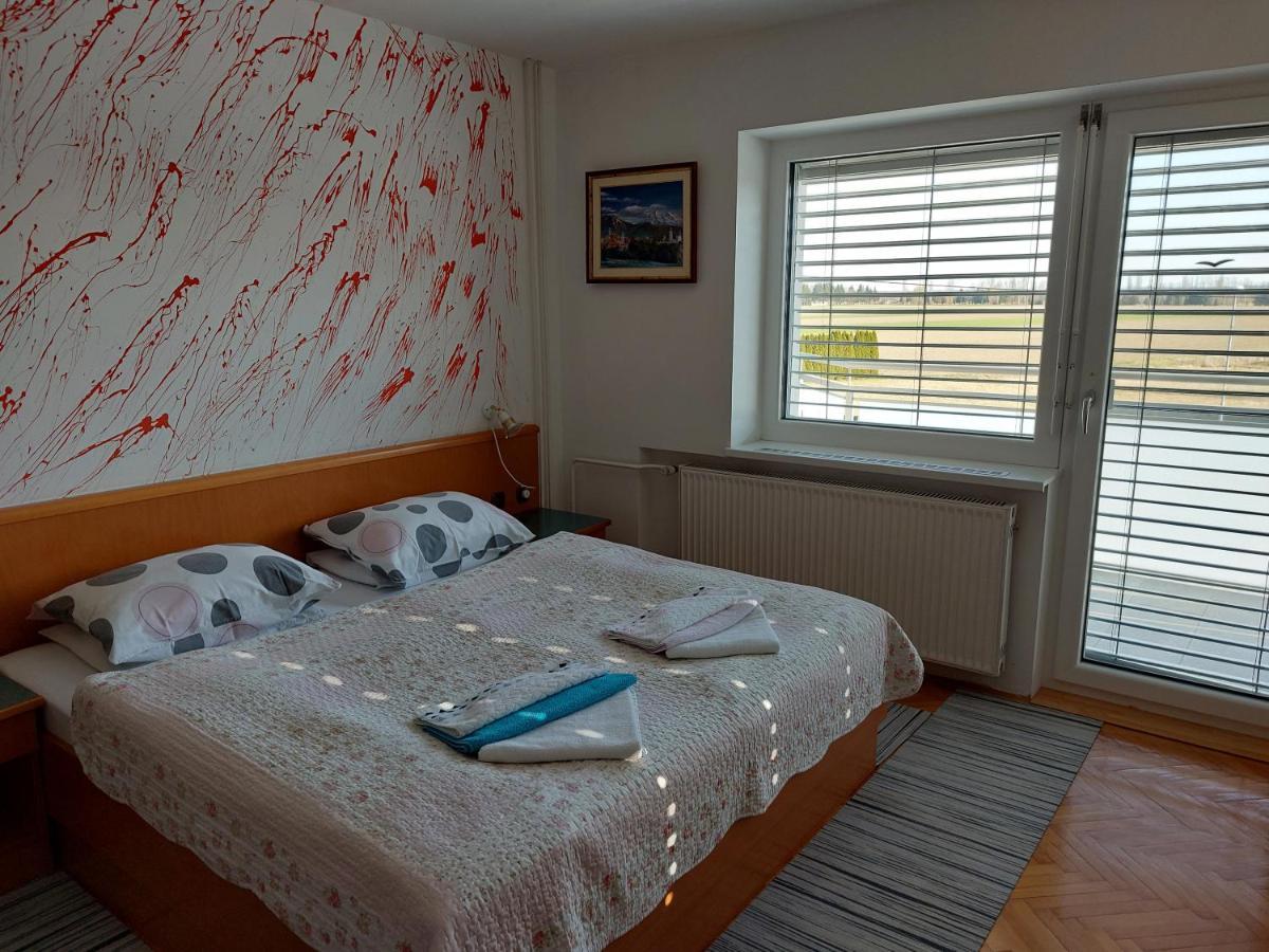 Apartmaji Tisa Моравске-Топлице Экстерьер фото