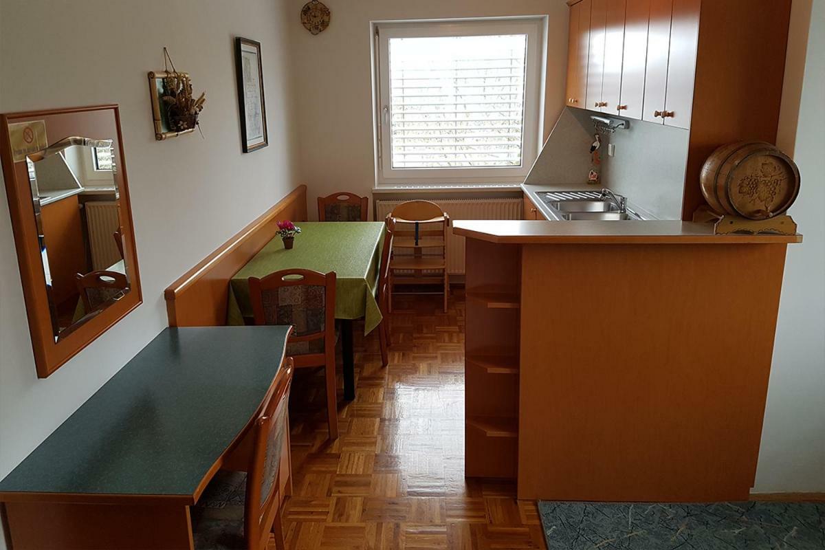 Apartmaji Tisa Моравске-Топлице Экстерьер фото